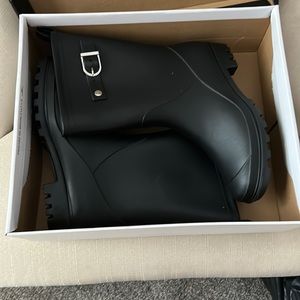 Rain boots